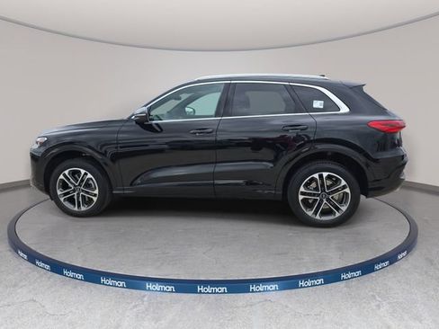 Used 2025 Audi Q5 Premium w/ Convenience Package AWD/4WD image 9