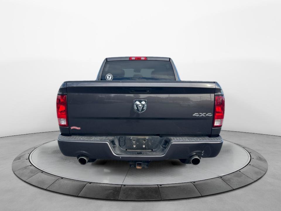 Used 2017 RAM 1500 Express AWD/4WD image 18