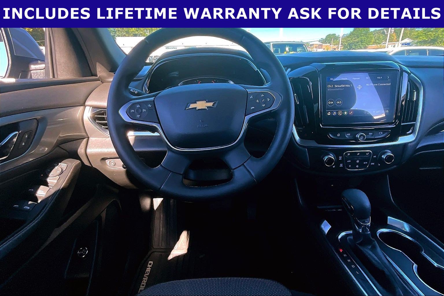 Used 2024 Chevrolet Traverse LT AWD/4WD image 5