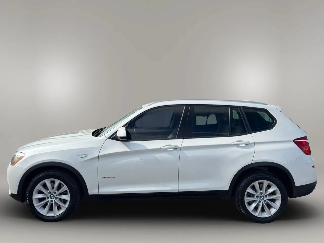 Used 2017 BMW X3 xDrive28i AWD/4WD image 5