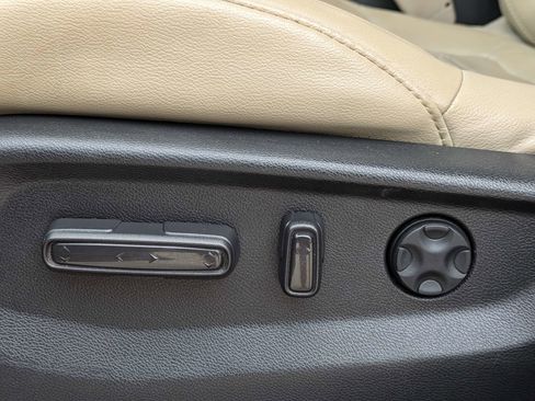 Used 2018 Honda CR-V Touring image 25