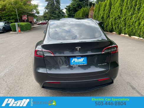 Used 2024 Tesla Model Y Long Range AWD/4WD image 9