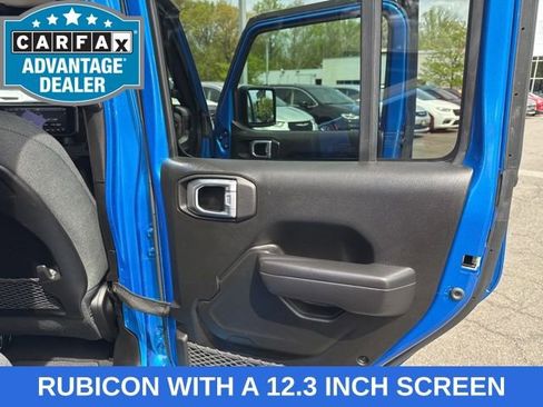 Used 2024 Jeep Gladiator Rubicon w/ Convenience Group AWD/4WD image 37