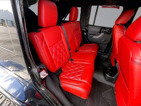 Used 2017 Jeep Wrangler Unlimited Sport w/ Connectivity Group image 26