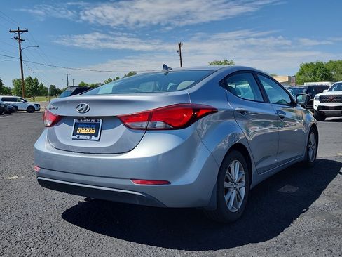 Used 2015 Hyundai Elantra SE w/ Option Group 02 FWD image 6