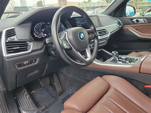 Used 2022 BMW X5 xDrive45e w/ Parking Assistance Package image 18