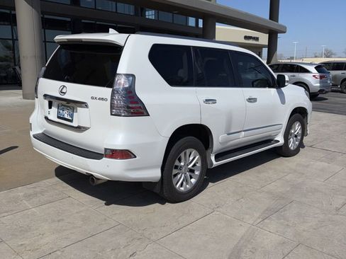 Used 2018 Lexus GX 460 Premium image 4