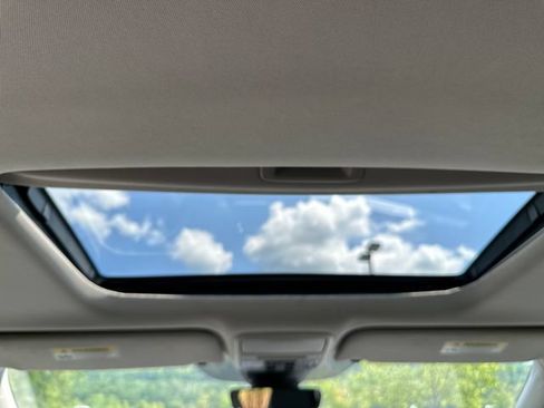 Used 2025 Honda Odyssey EX-L image 19