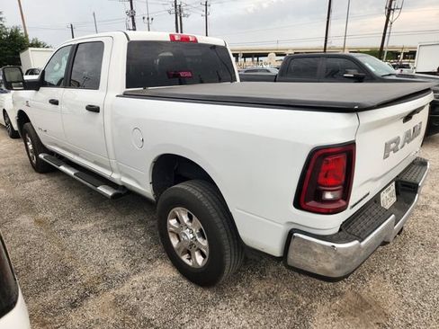 Used 2025 RAM 2500 Big Horn AWD/4WD image 3