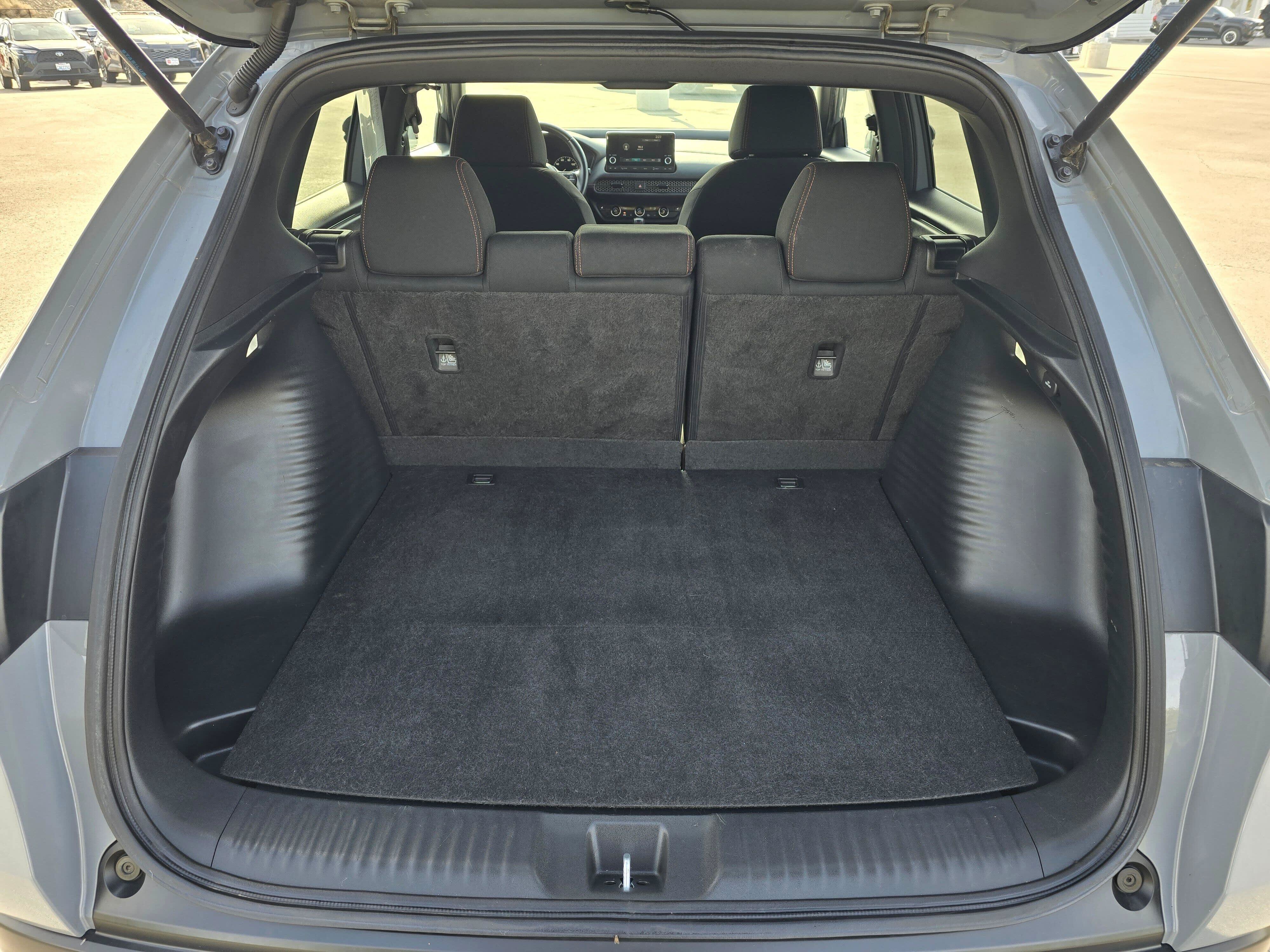 Used 2025 Honda HR-V Sport image 14