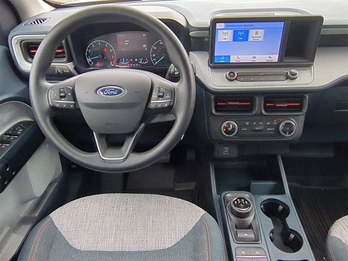 Used 2023 Ford Maverick XLT image 25