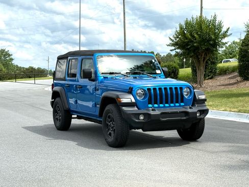 Used 2022 Jeep Wrangler Unlimited Sport AWD/4WD image 7