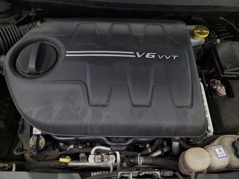 Used 2019 Jeep Cherokee Trailhawk image 30