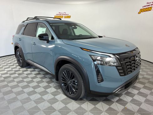 New 2026 Nissan Pathfinder SL w/ SL Premium Package FWD image 8