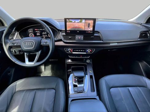 Used 2021 Audi Q5 2.0T Premium Plus w/ Premium Plus Package AWD/4WD image 14