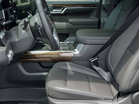 New 2026 GMC Sierra 1500 Elevation w/ Elevation Premium Package AWD/4WD image 10