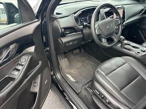 Certified 2023 Chevrolet Traverse RS w/ LPO, Floor Liner Package AWD/4WD image 13