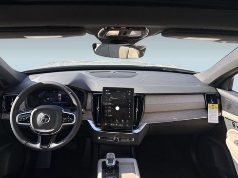 New 2026 Volvo XC90 B6 Plus w/ Protection Package Premier image 15