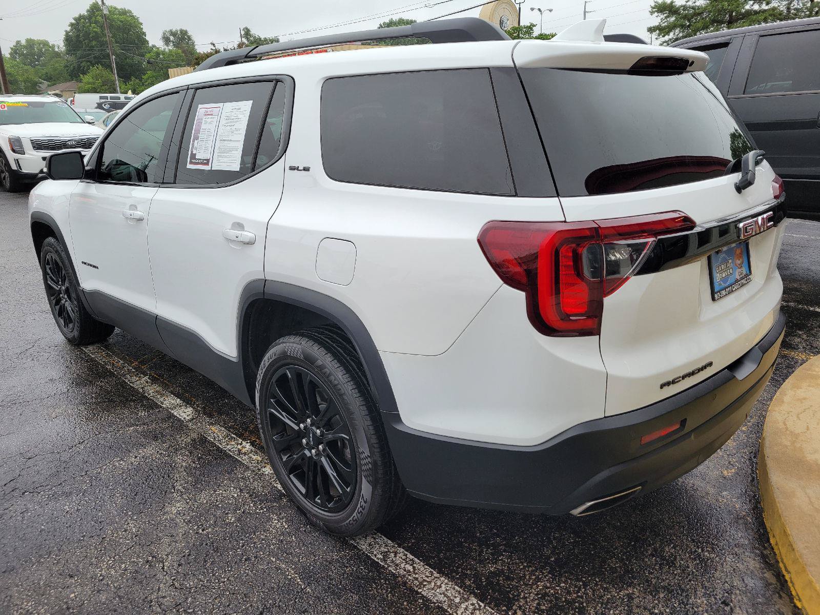 Used 2023 GMC Acadia SLE w/ Driver Convenience Package FWD image 31