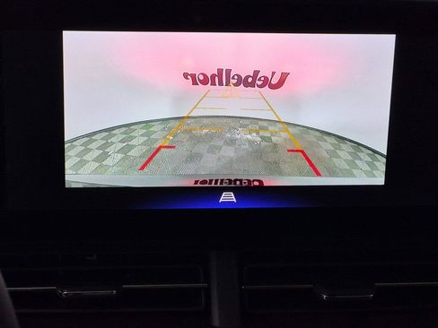 New 2026 Chevrolet Trax LT w/ Driver Confidence Package image 19