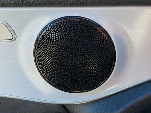 Used 2022 Mercedes-Benz GLC 300 image 24