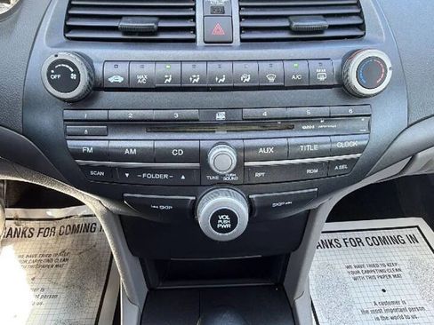 Used 2009 Honda Accord LX-P image 11