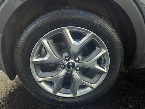 Used 2019 Kia Sorento EX FWD image 9