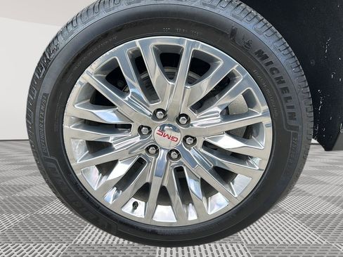 Used 2023 GMC Yukon XL SLT image 29