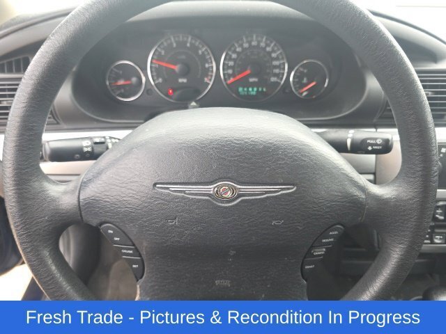 Used 2005 Chrysler Sebring Touring FWD image 11
