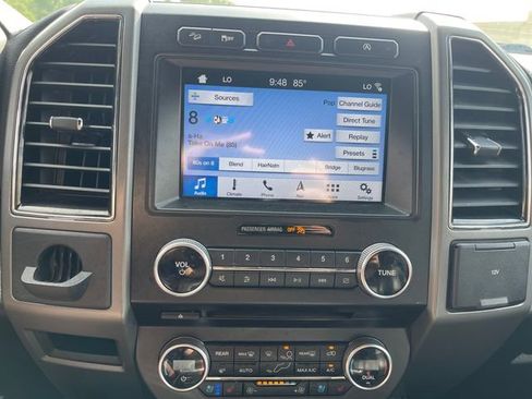 Used 2018 Ford Expedition Max XLT w/ Equipment Group 202A AWD/4WD image 21