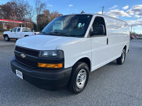 Used 2019 Chevrolet Express 2500 w/ Driver Convenience Package image 3