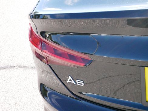 Used 2021 Audi A5 2.0T Premium image 17