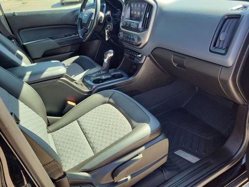 Used 2022 Chevrolet Colorado Z71 image 24