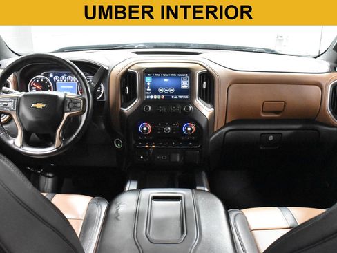 Used 2020 Chevrolet Silverado 1500 High Country image 2