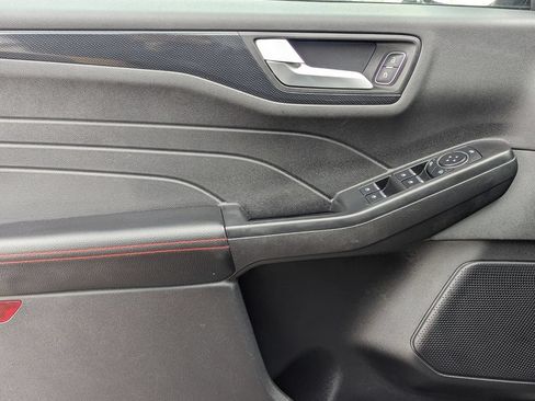 Used 2025 Ford Escape ST-Line Select AWD/4WD image 12