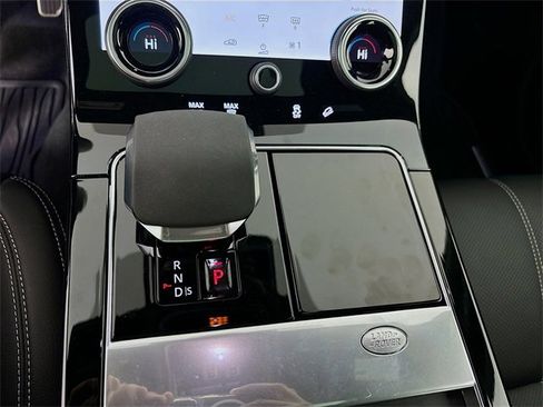 Certified 2023 Land Rover Range Rover Velar R-Dynamic S image 19