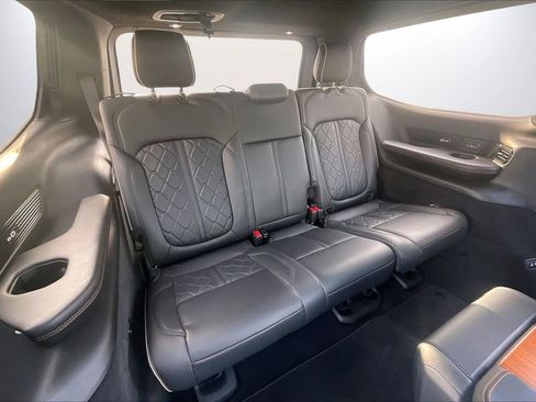 Used 2024 Jeep Grand Wagoneer Series III w/ HD Trailer Tow Package image 27