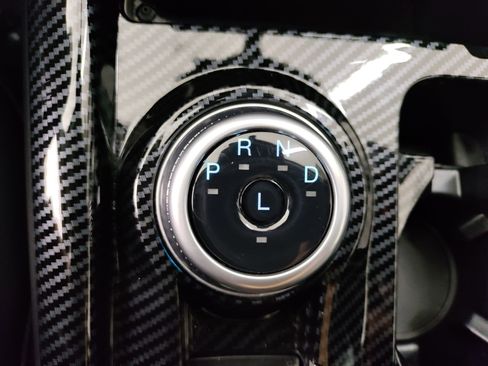 Used 2022 Ford Explorer XLT w/ Equipment Group 202A image 25