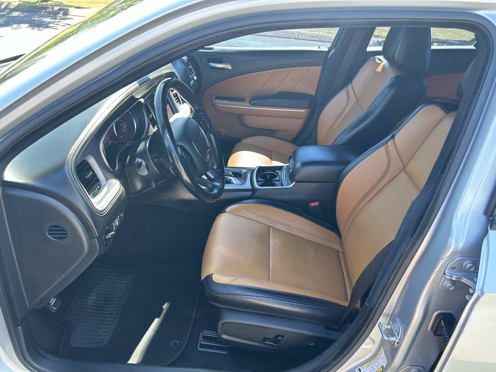 Used 2020 Dodge Charger SXT w/ Plus Group RWD image 27