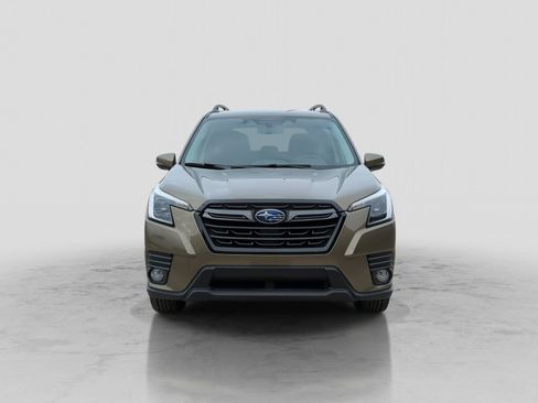 Used 2023 Subaru Forester Limited image 12