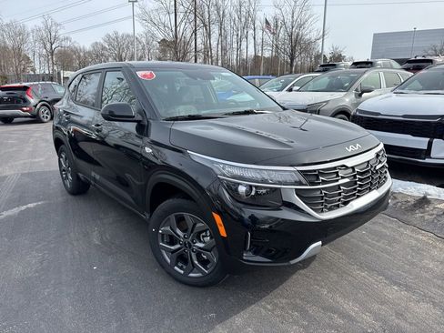 New 2026 Kia Seltos LX AWD/4WD image 1