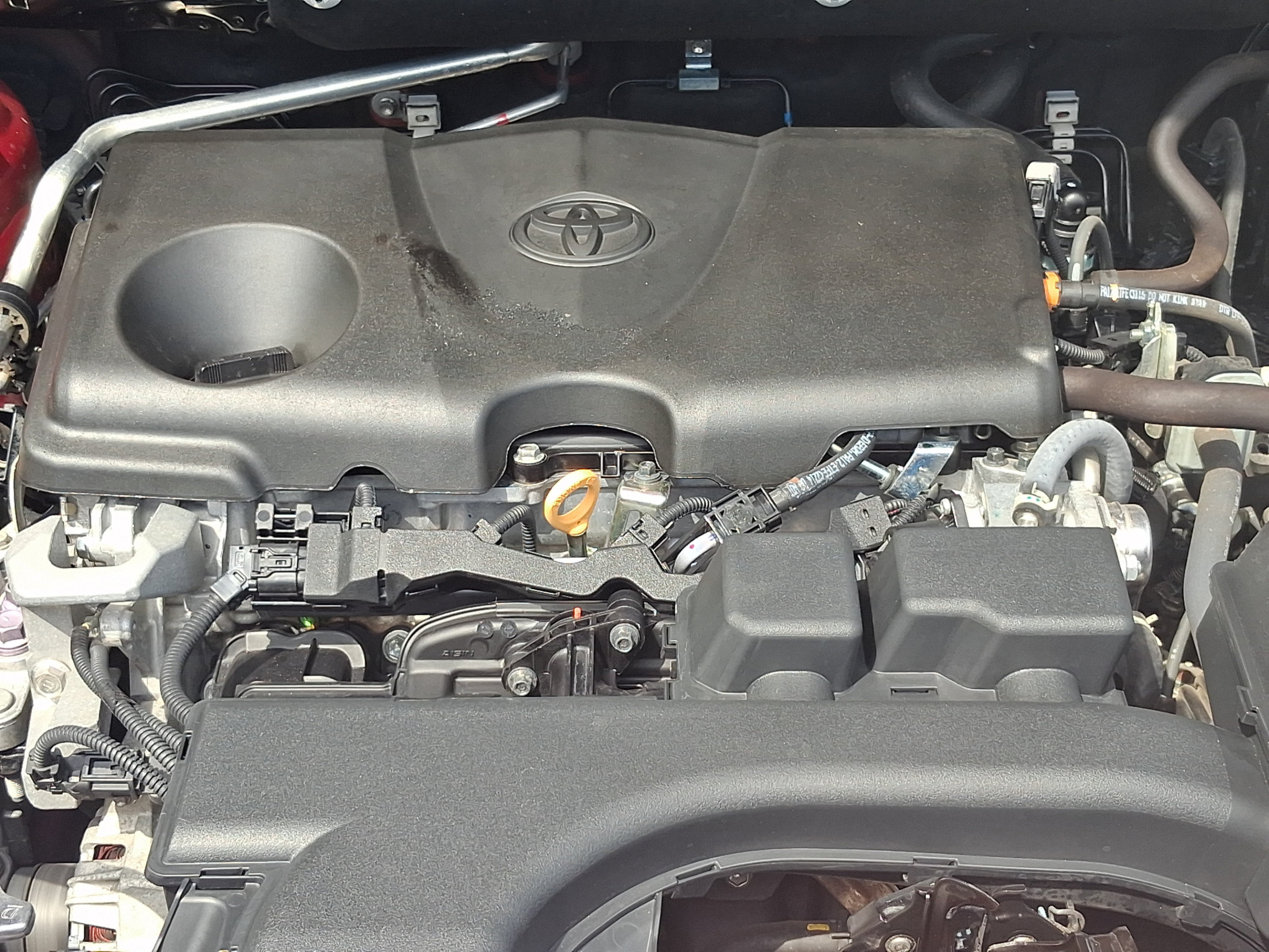 Used 2023 Toyota RAV4 LE FWD image 9