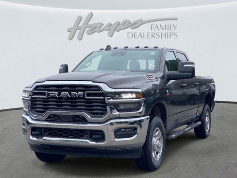 New 2026 RAM 2500 Tradesman AWD/4WD image 7