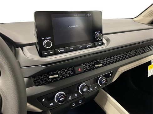 New 2025 Honda Accord SE image 19