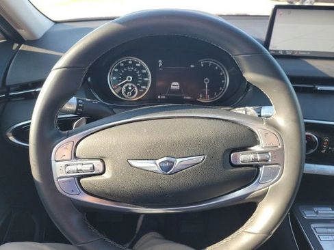 Used 2025 Genesis GV70 2.5T image 13