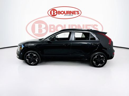 Used 2023 Kia Niro Wind w/ Wind Preserve Package FWD image 7