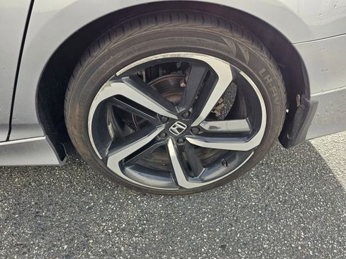 Used 2020 Honda Accord Sport image 10