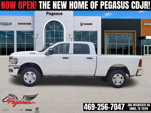 New 2026 RAM 2500 Tradesman AWD/4WD image 3