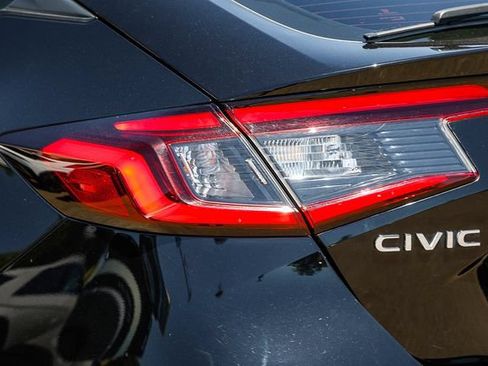 Used 2022 Honda Civic Sport image 10