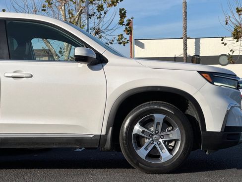Used 2023 Honda Pilot EX-L image 34